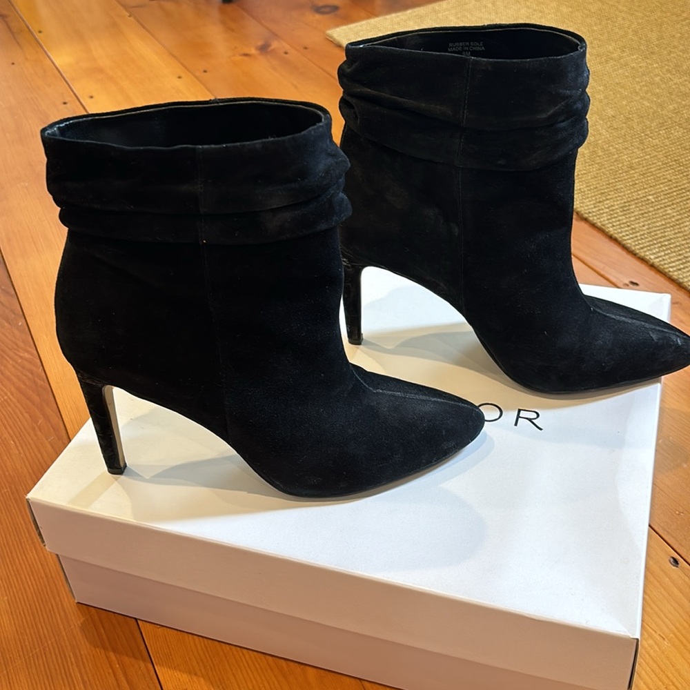 Ann Taylor Miri slouchy suede booty